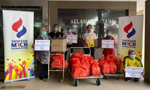 Yayasan MRCB Supplies 2,500 Packs of Iftar Meals to Frontliners of Hospital Kuala Lumpur