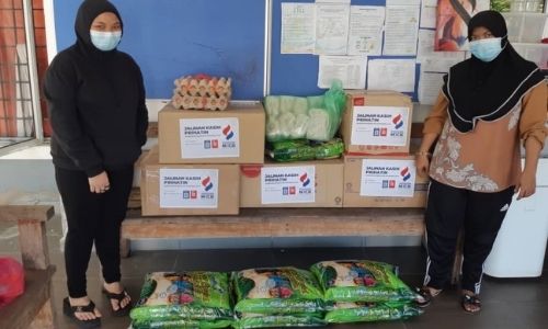 Yayasan MRCB Donates 6-months Basic Necessities to the Charities Homes